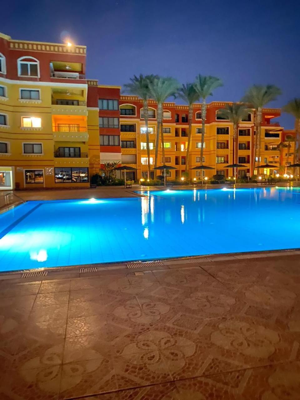 Esplanada Hotel Apartments ฮูร์กาดา ภายนอก รูปภาพ