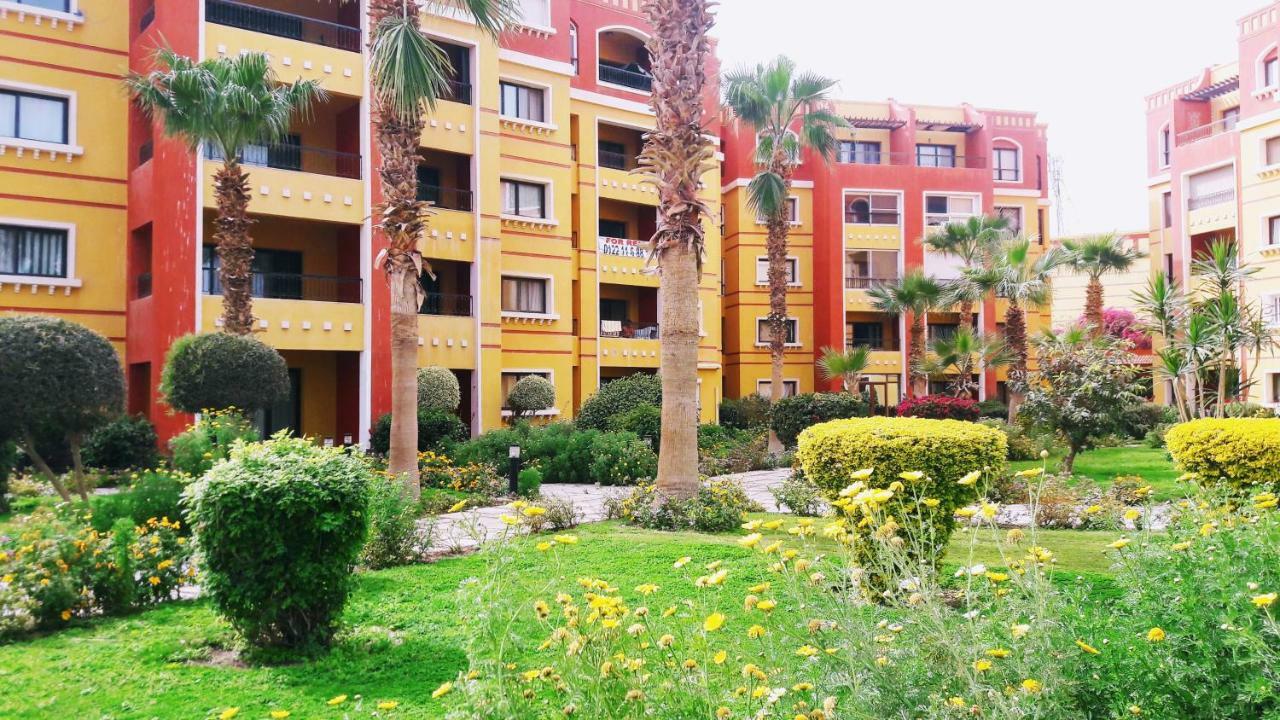Esplanada Hotel Apartments ฮูร์กาดา ภายนอก รูปภาพ